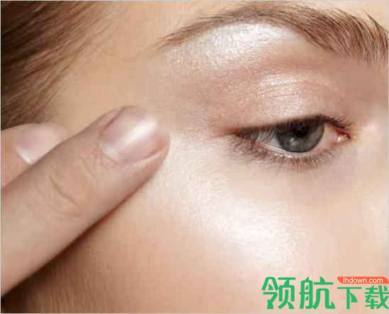 美宝莲潮妆学院App手机版